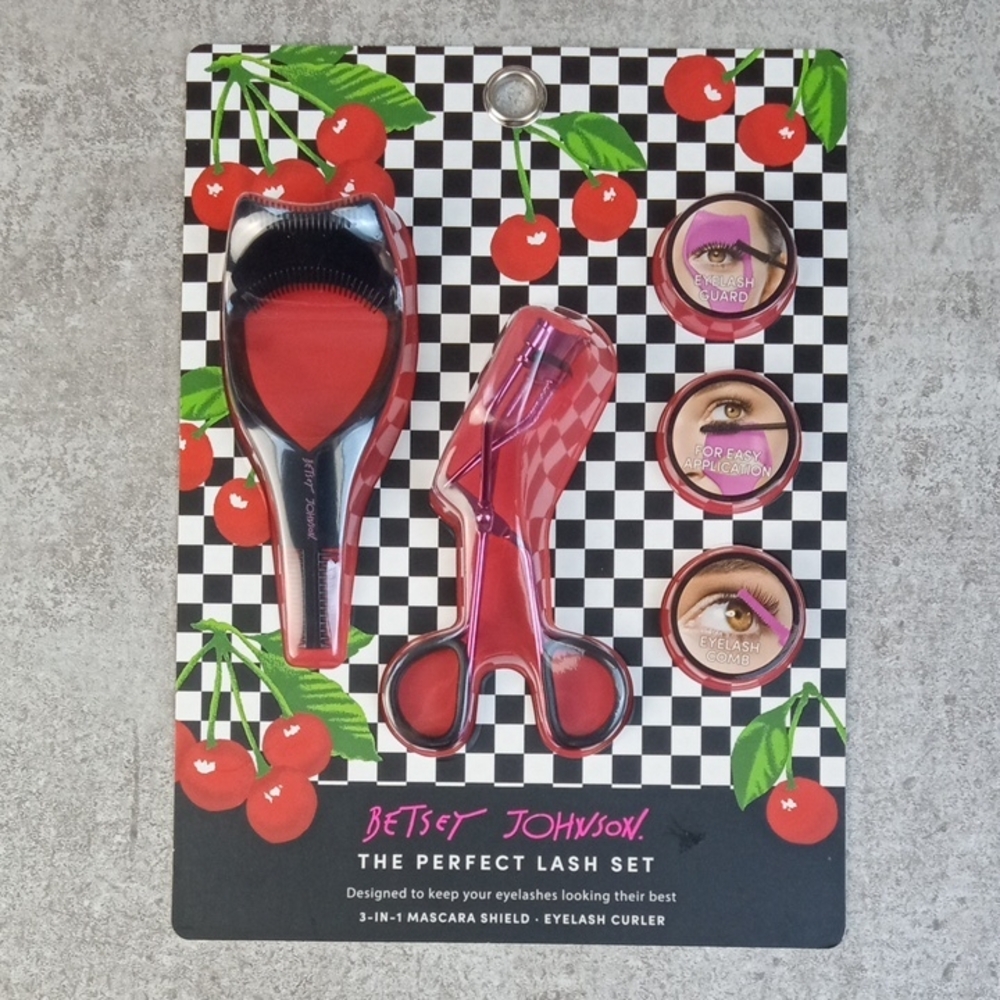 🛍️🍒 Betsey Johnson The Perfect Lash Set